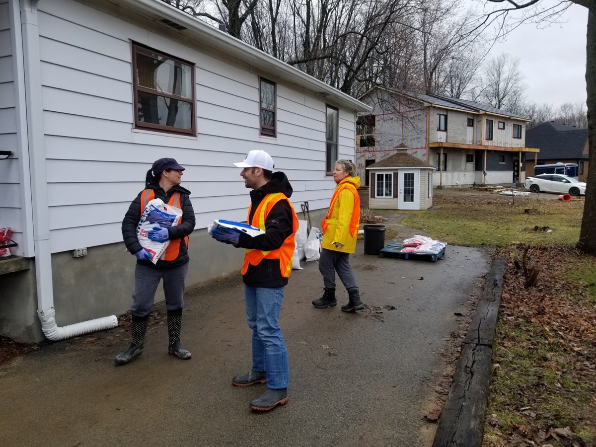 Le personnel de la Ville de L'Île-Perrot est bien présent sur le terrain