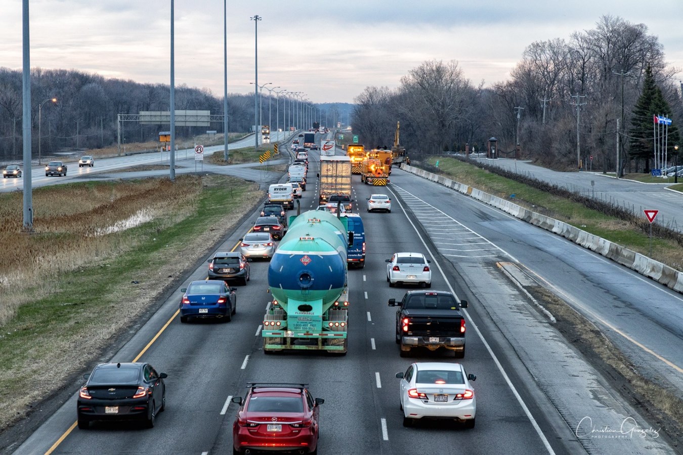Les inondations causent d'importants bouchons de circulation