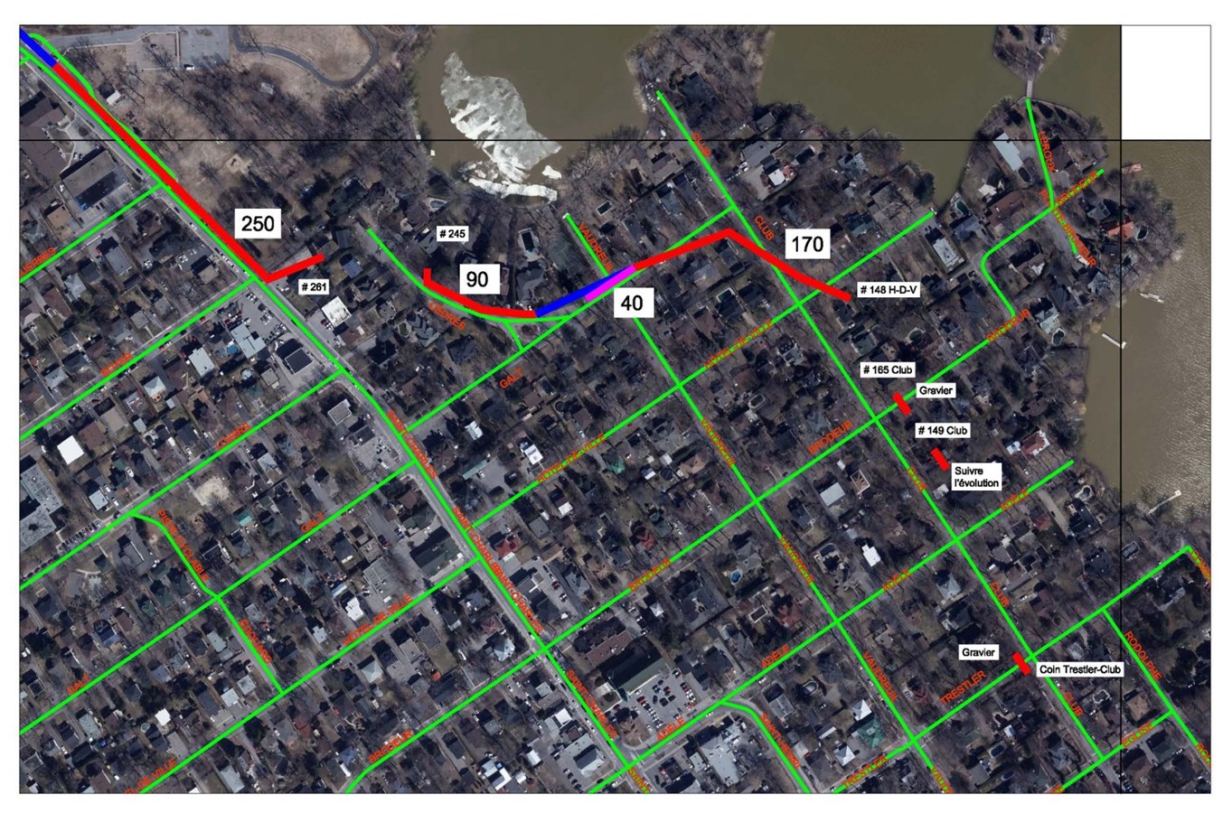 Installation de digues dans le secteur du Vieux-Dorion