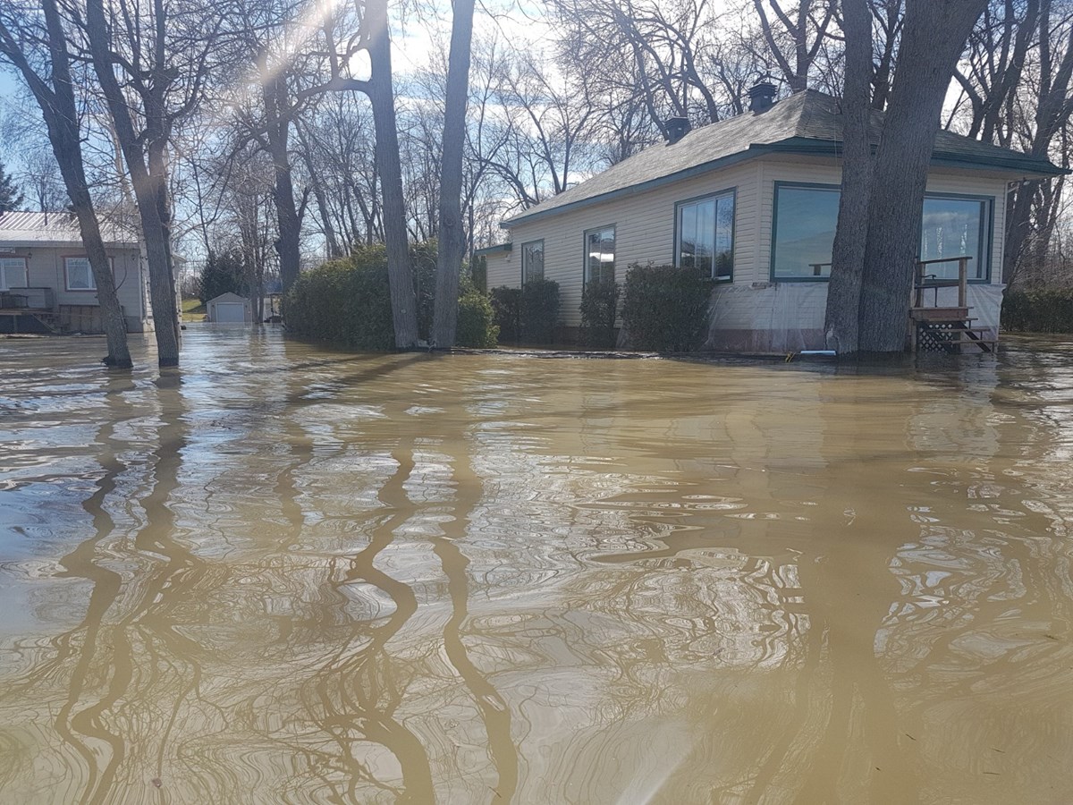 Inondations : des citoyens se mobilisent pour ouvrir la discussion