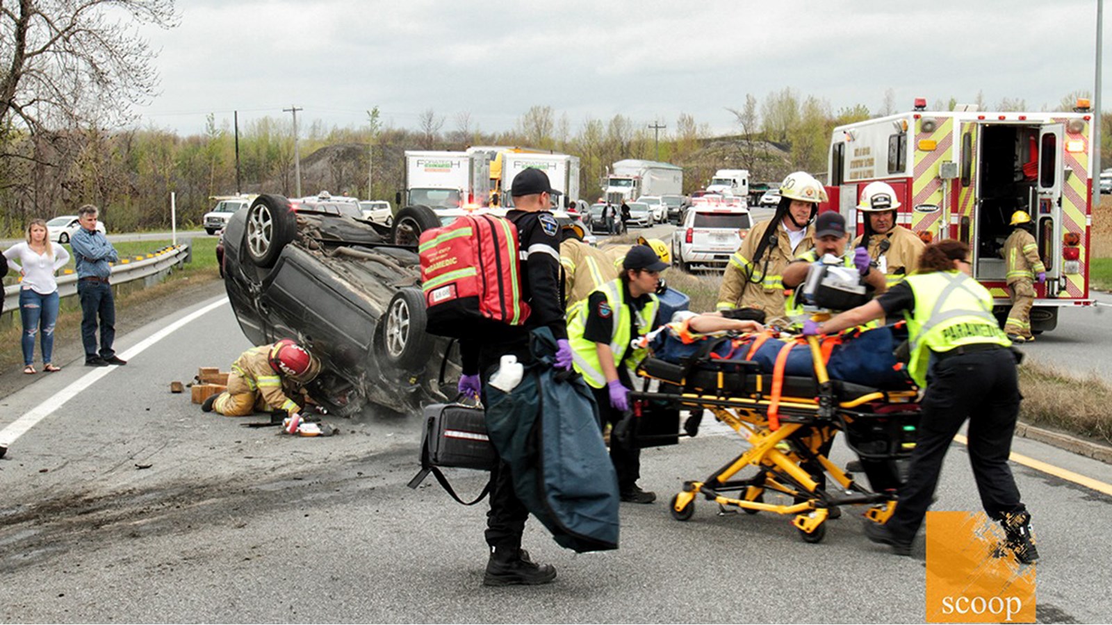 Pont Monseigneur-Langlois: un enquêteur en collision dépêché sur place 
