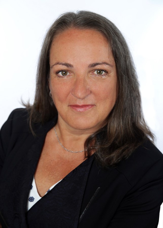 Au terme de 18 mois de travail, l’auteure Louise Tremblay s’apprête à livrer l’improbable histoire d’un homme qui comprend la force de l’Everest et qui accepte que son destin lui soit intimement lié.