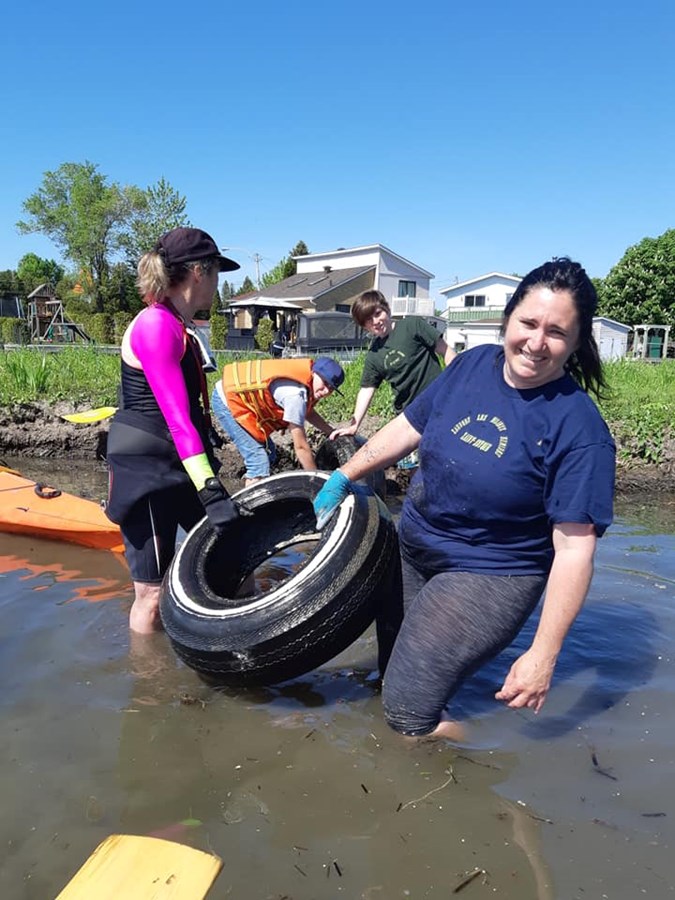 2392 livres de déchets sont sorties du lac Saint-François