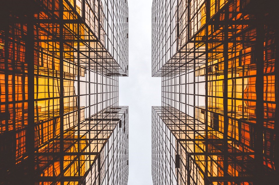 Construction industrielle : le top 4 de ce qu'il faut savoir sur les bâtiments industriels