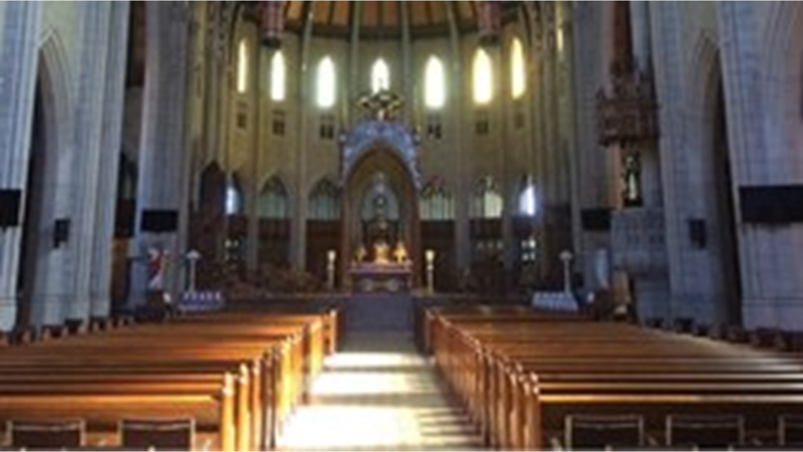 Tombez sous le charme de la Basilique-cathédrale Ste-Cécile cet été 