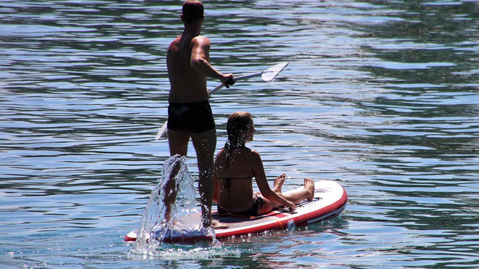 Trois initiations au SUP en août à Saint-Stanislas-de-Kostka