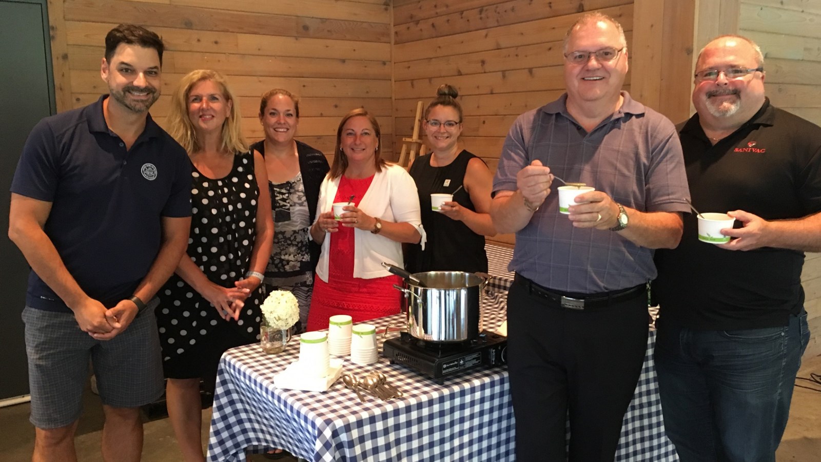 Quelques partenaires du Festival ont dégusté une soupe patate et poivre concoctée par le Centre NotreDame-de-Fatima lors de la conférence de presse.