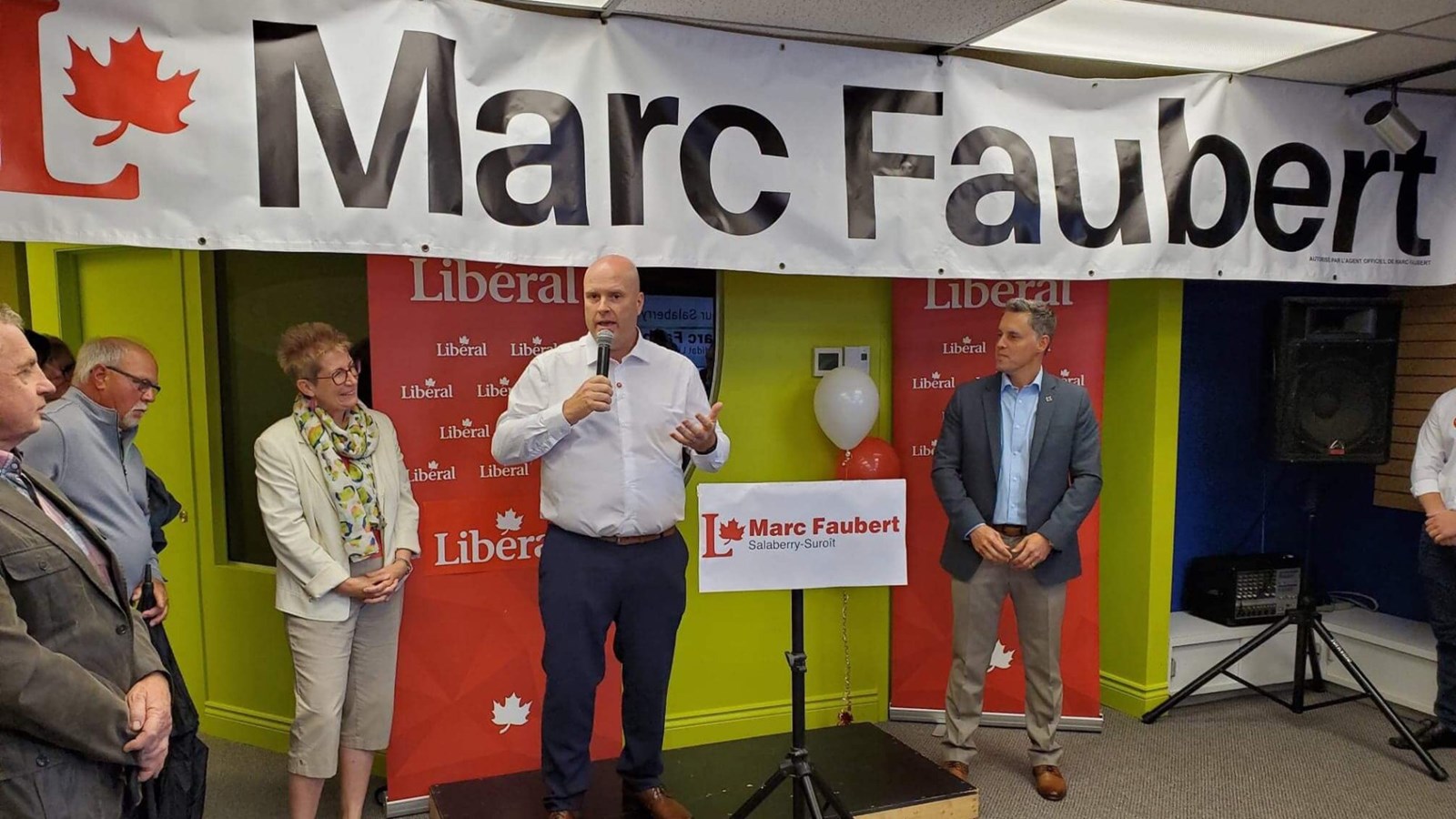 Marc Faubert inaugure son local électoral à Salaberry-de-Valleyfield