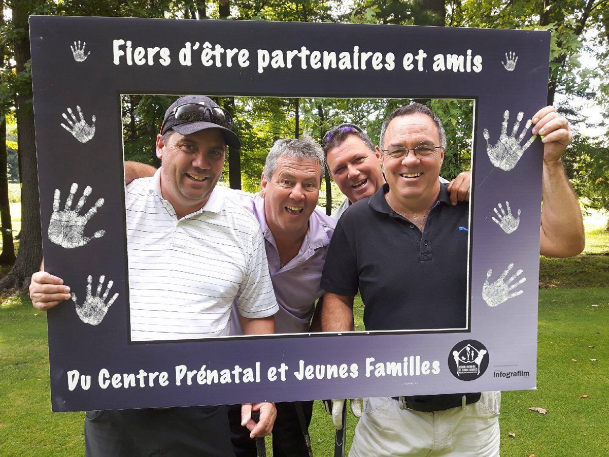 Une troisième édition réussie pour le tournoi de golf annuel du Centre prénatal et jeunes familles
