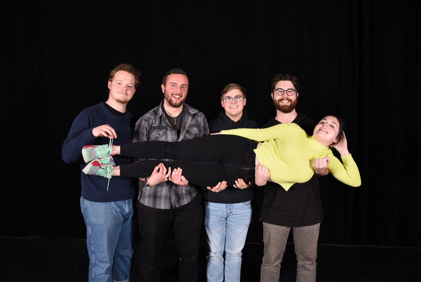 Edward Lajeunesse, Benoit Loyer (metteur en scène), Nicholas Giacalone, Jérémy Gagné et Raphaëlle Crête.