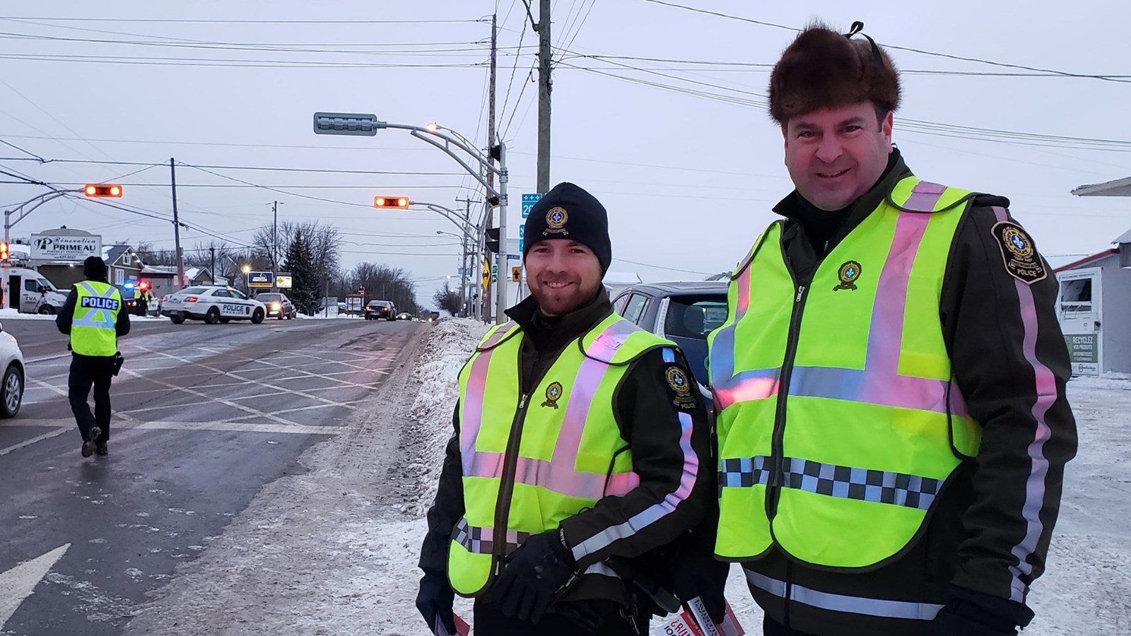 La SQ et les policiers de Mercier se sont rendus à l'intersection achalandée tôt en ce jeudi matin. 