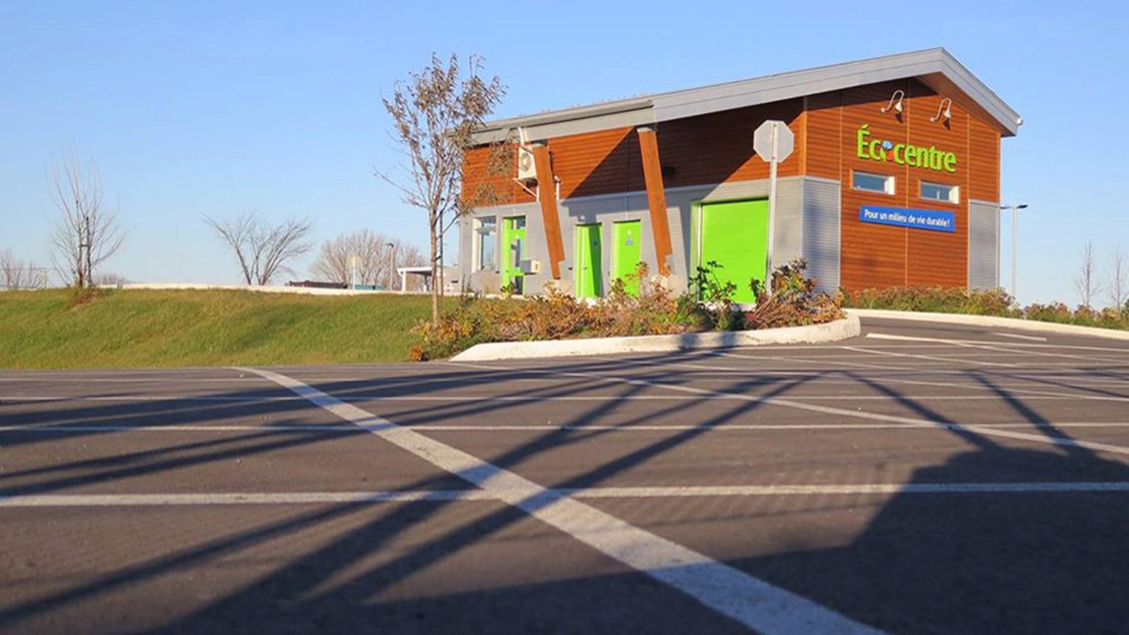 Au cours de la période du temps des Fêtes, l’écocentre sera ouvert les 27 et 28 décembre et 3 et 4 janvier de 9h à 15h45.