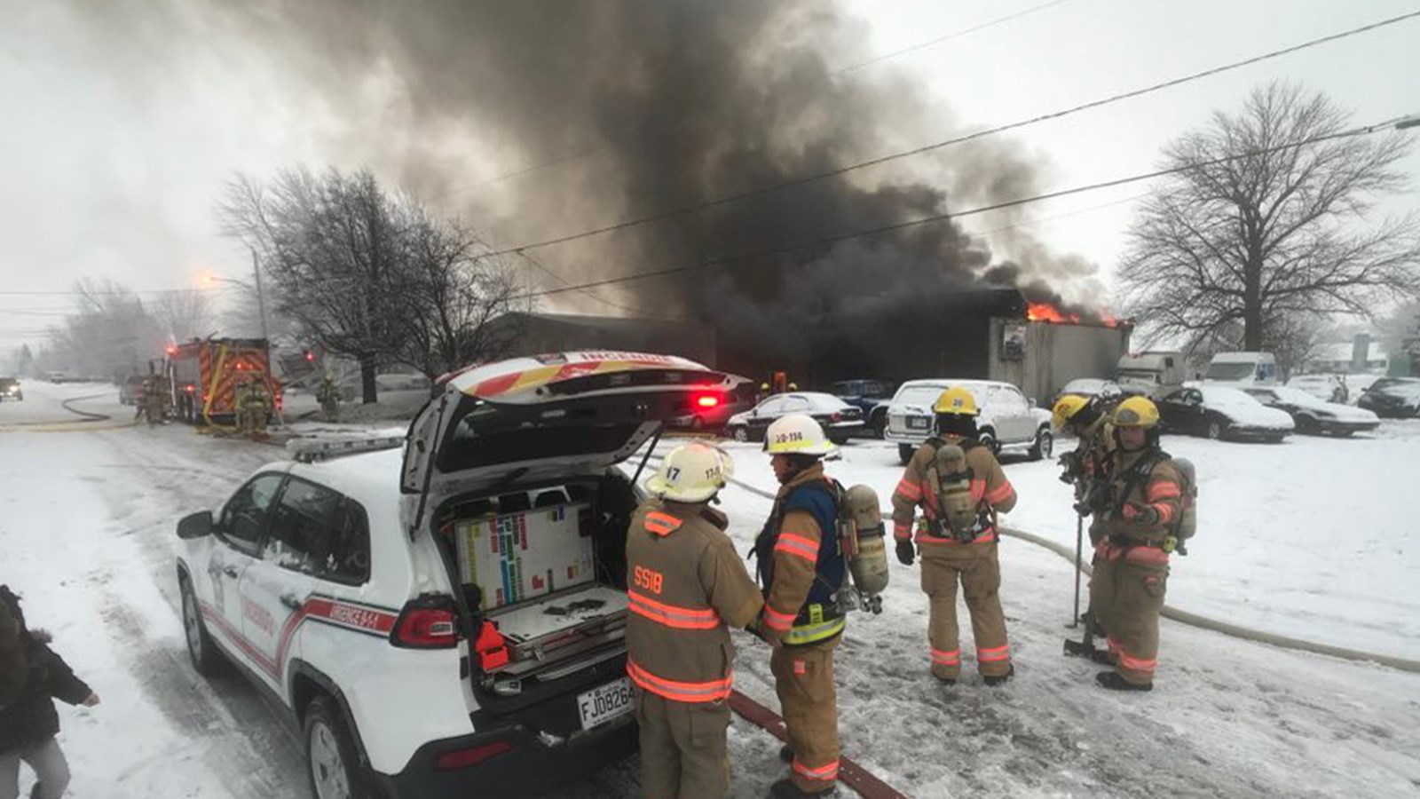 Un garage de mécanique générale est la proie des flammes à Beauharnois