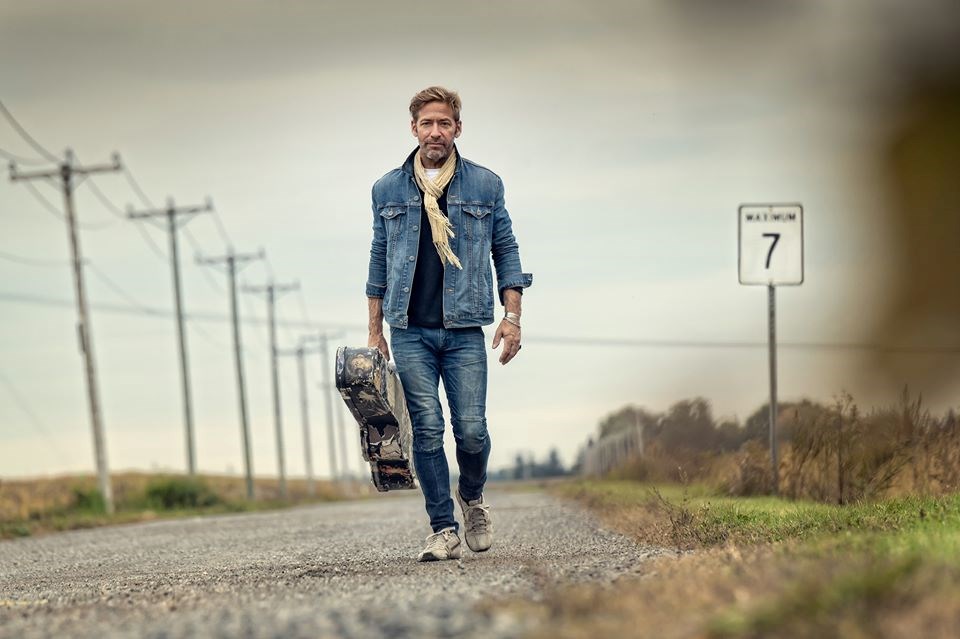 L'artiste de Coteau-du-Lac, Sylvain Poirier lance son premier album solo