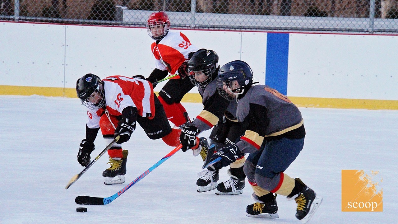 Du hockey parascolaire pour encourager les bons comportements