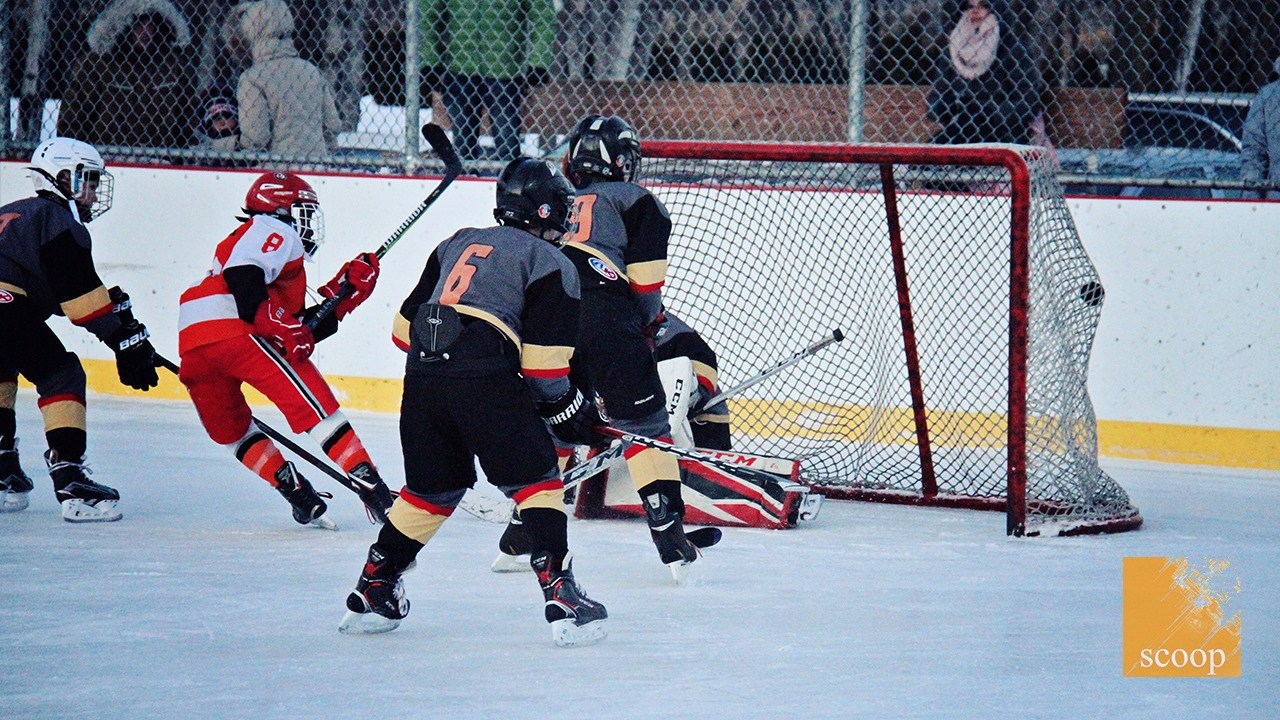 Du hockey parascolaire pour encourager les bons comportements