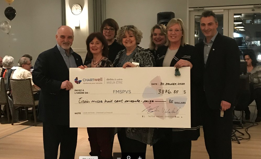 Le Chartwell « Le Prescott » remet plus de 3 800$ à la Maison de soins palliatifs