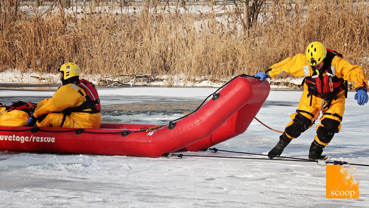 Les pompiers de Coteau-du-Lac se jettent à l'eau