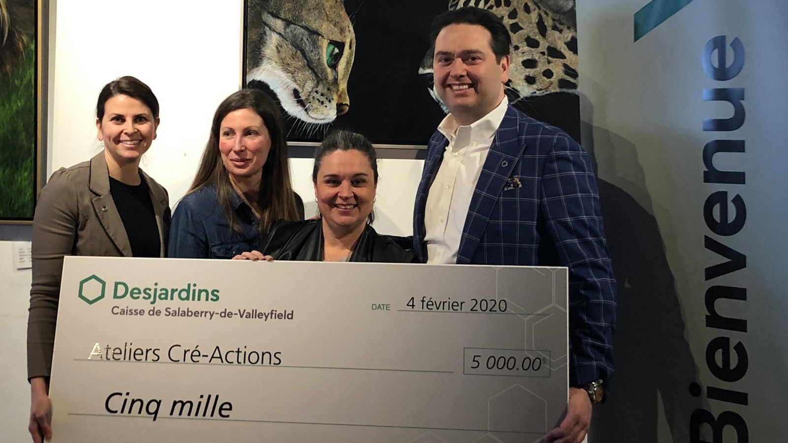 La Caisse Desjardins de Salaberry-de-Valleyfield qui part le bal de cette campagne de financement avec un chèque de 5000$ remis à l’organisme. 