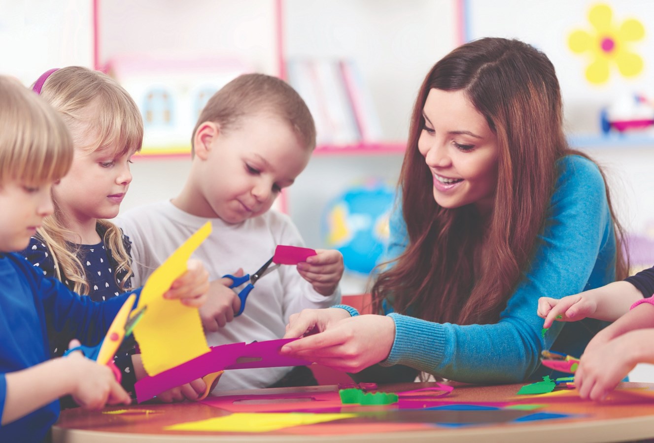Travailler avec les enfants vous intéresse ? 