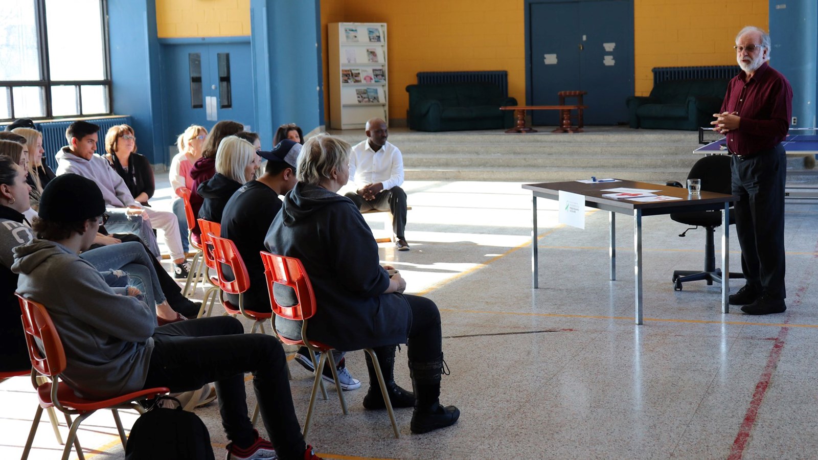 Du côté de la formation générale aux adultes à Beauharnois, on recevait ce lundi matin, le maire Bruno Tremblay pour parler de la persévérance scolaire.