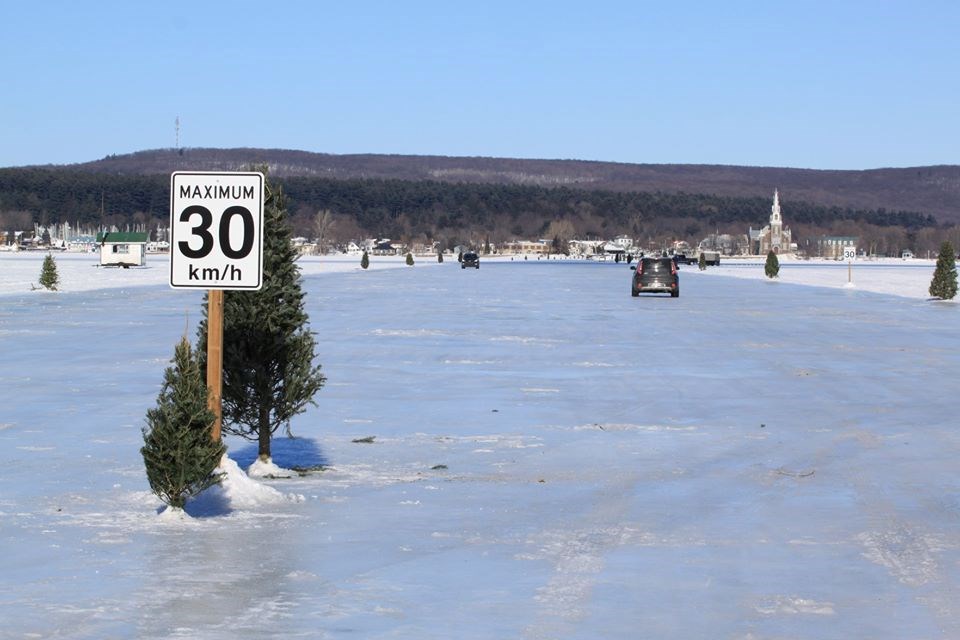 Fermeture temporaire du pont de glace à Hudson