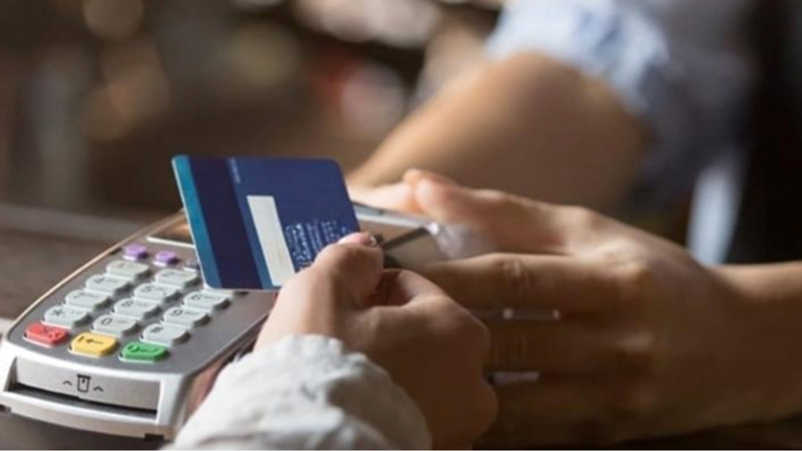 Desjardins augmente la limite de paiement sans contact à 250 $