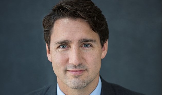 Le fédéral aide les entreprises canadiennes mobilisées pour équiper et durcit le ton à frontière