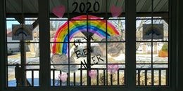 Encore plus d'arcs-en-ciel pour illuminer la crise