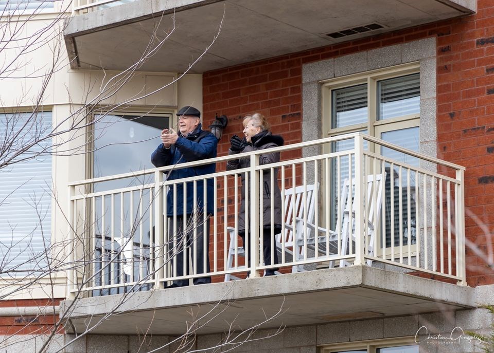 Une communauté solidaire en mode réconfort