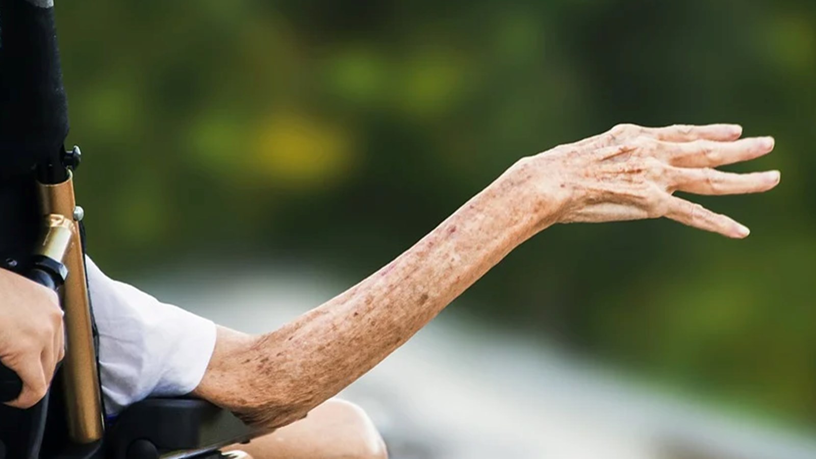 Desjardins remet 300 000$ pour soutenir les proches aidants 
