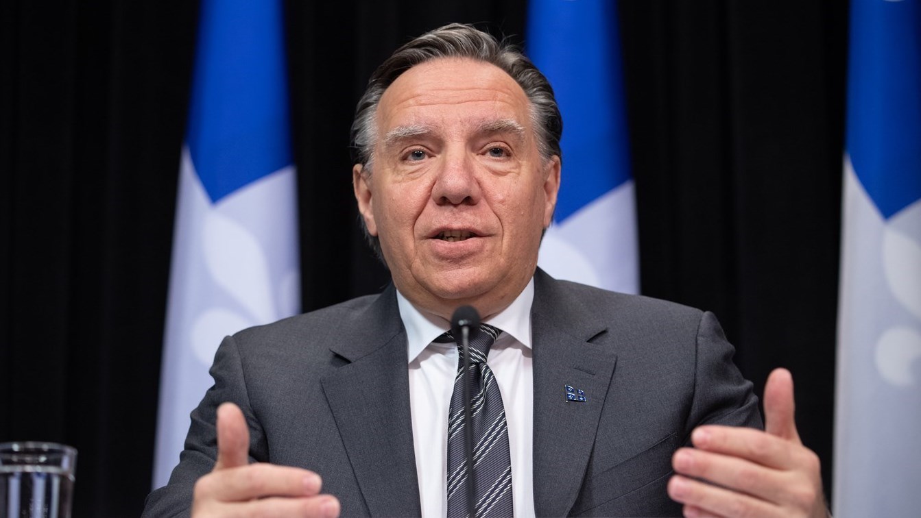 Écoles, économie et régions : François Legault vise une réouverture graduelle
