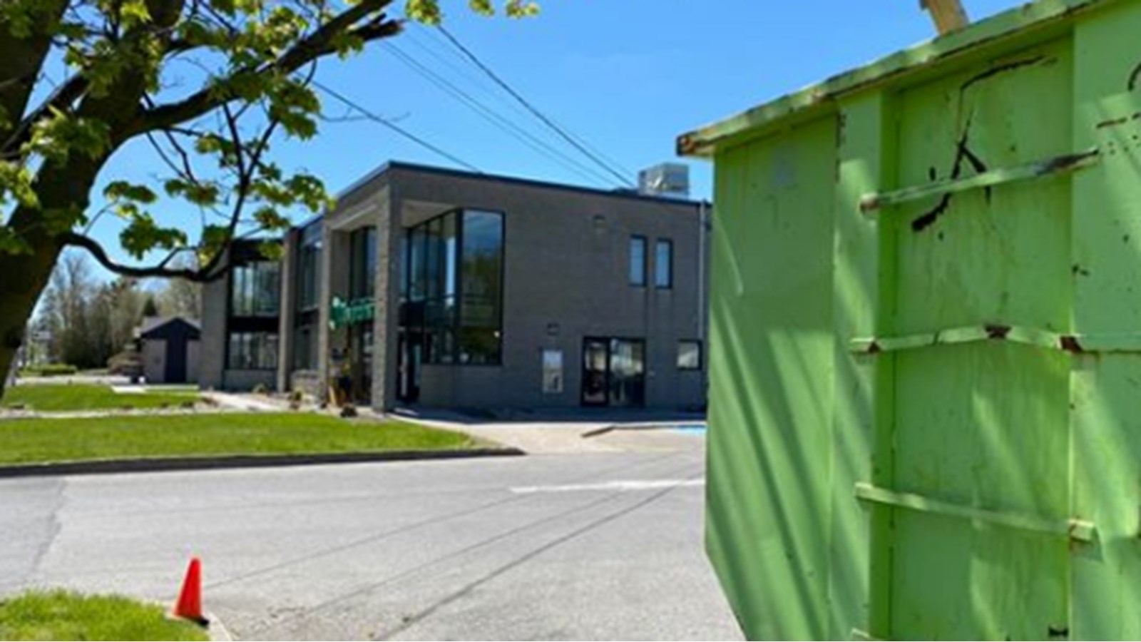 Travaux majeurs à la succursale Desjardins de Saint-Zotique 