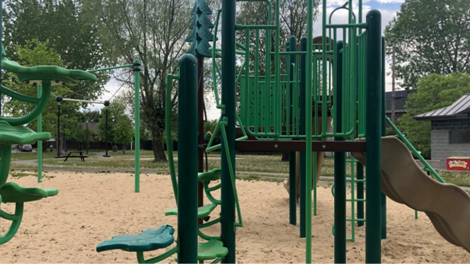 Réouverture des modules de jeux, du skatepark et du parc canin