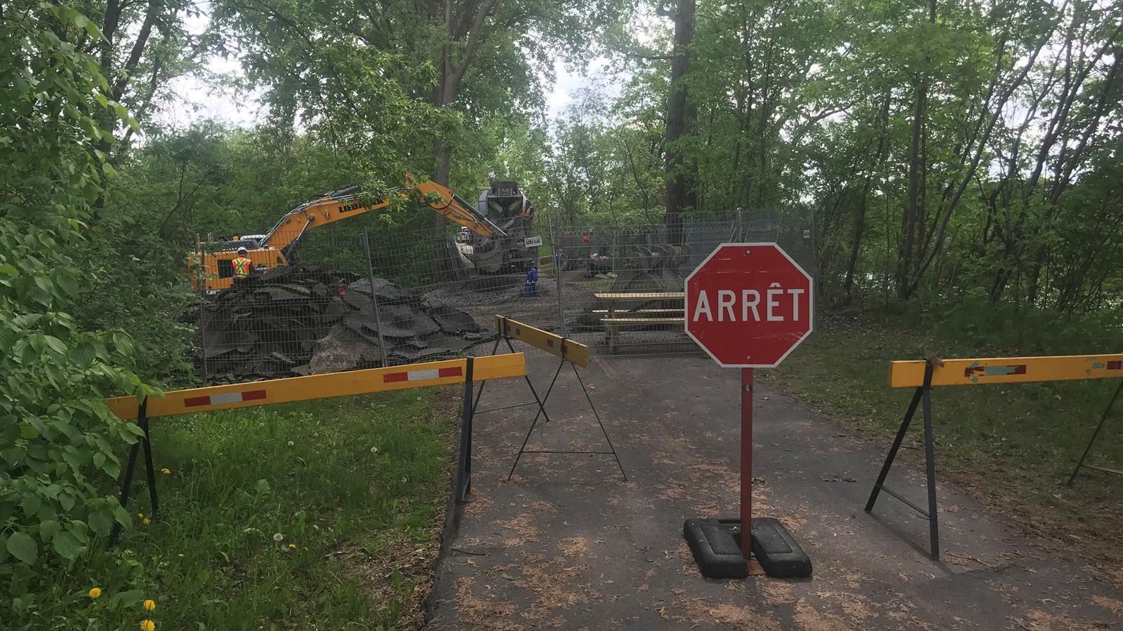 Travaux de stabilisation aux abords du cana; Soulanges à Coteau-du-Lac 