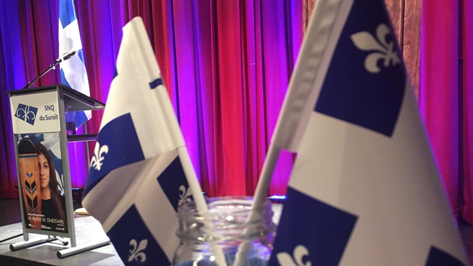 Affichez vos drapeaux du Québec pour le concours de pavoisement de la SNQS