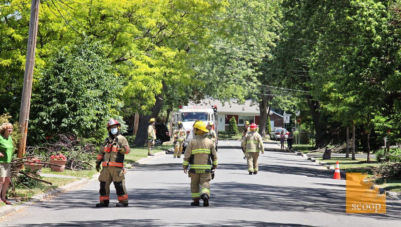 Un camion arrache des fils de télécommunication à Vaudreuil-Dorion 