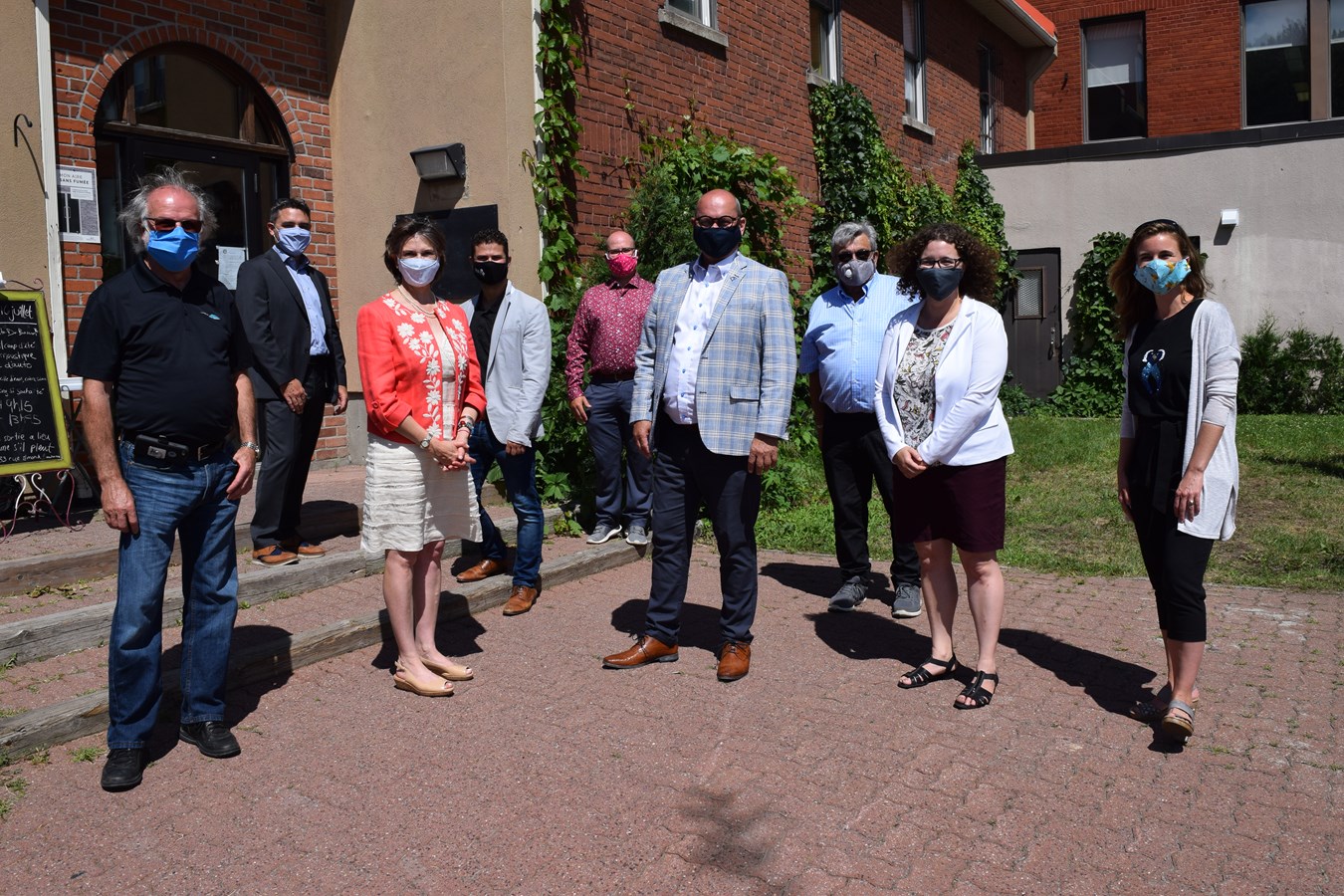 Plusieurs  intervenants des milieux politique, municipal, communautaire, des affaires et de la santé de la MRC de Beauharnois-Salaberry se mobilisent cette semaine pour encourager le port du masque. 