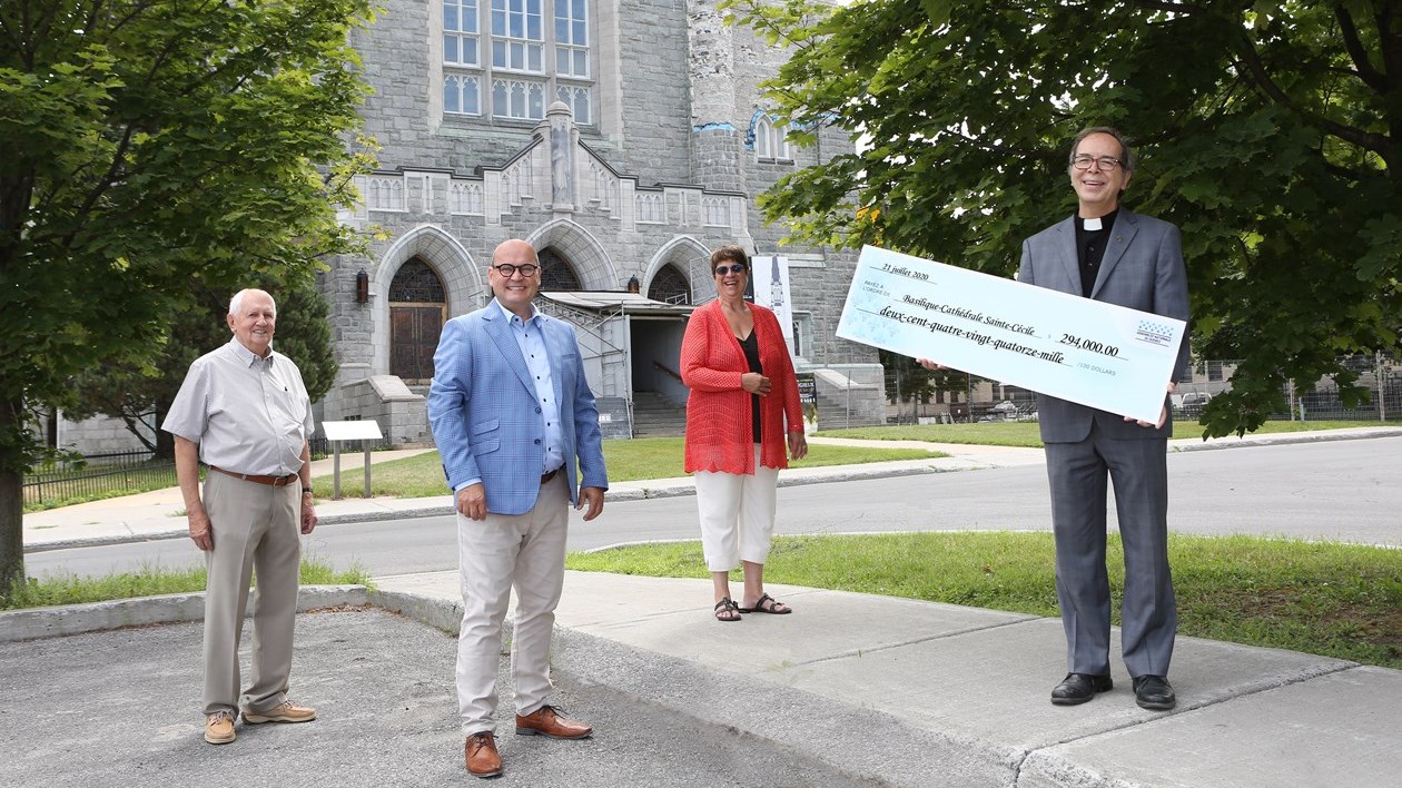RAPPEL: 294 000 $ pour la restauration des clochers de la Basilique-Cathédrale Sainte-Cécile