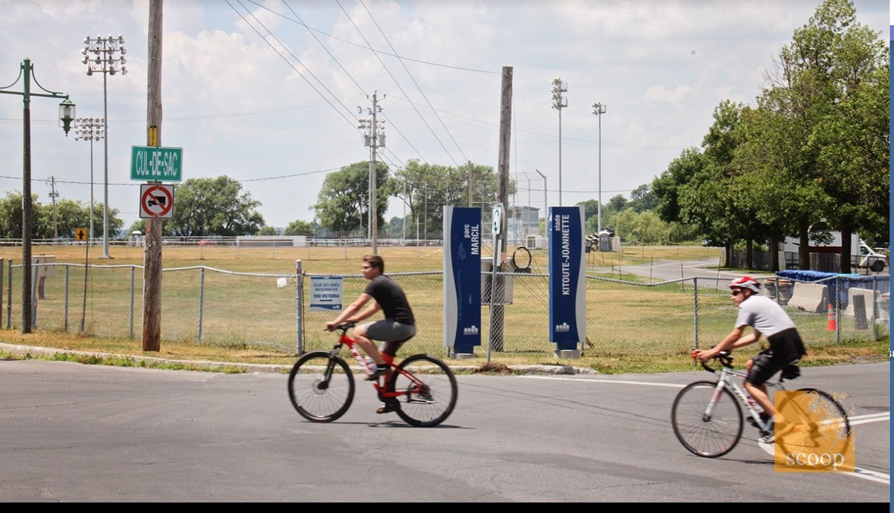 L'accès au parc Marcil, lieu où se tient le ciné-parc estival se fait à l’angle des rues Victoria et Quevillon.