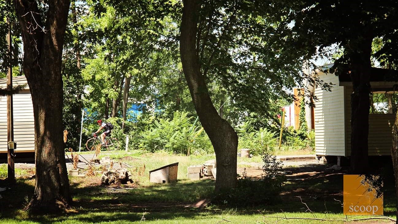 Un site de camping laissé à l’abandon à Coteau-du-Lac