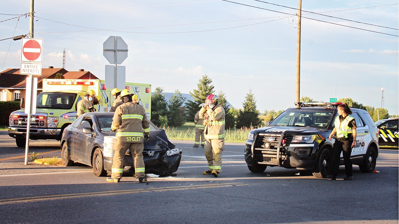 Collision à Saint-Clet: un homme est transporté à l'hôpital