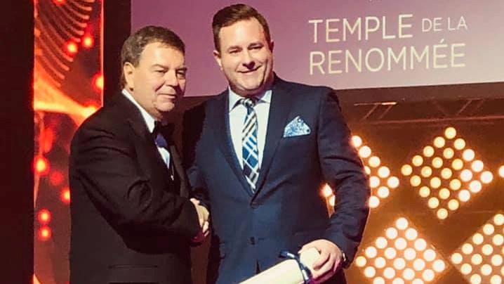 M. Scotto, qui a remporté le titre de directeur général de l’année la saison dernière au sein de la Ligue de hockey junior AAA du Québec, demeure impliqué au sein de l'organisation sportive.