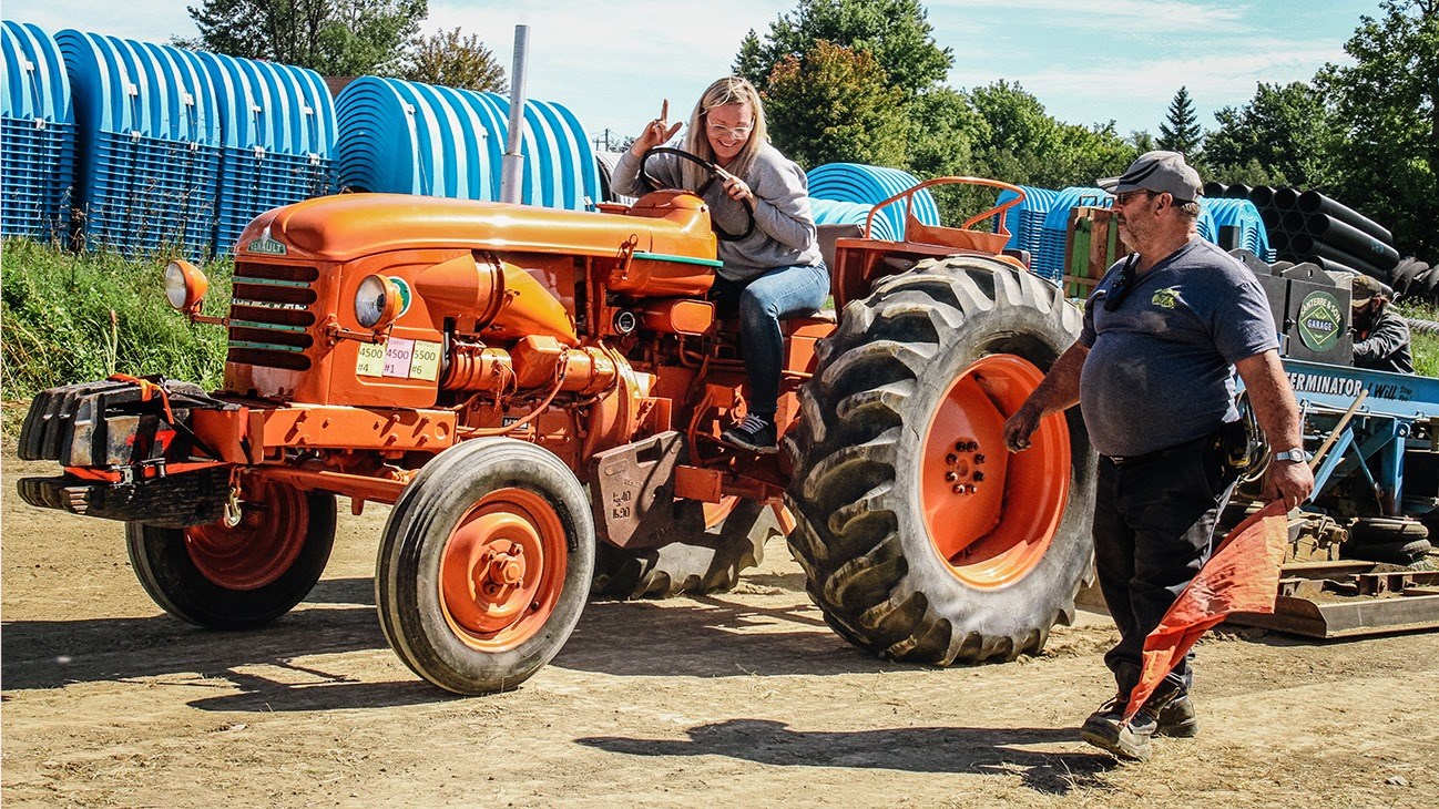 Une compétition de tirs de tracteurs enlevante à Saint-Clet