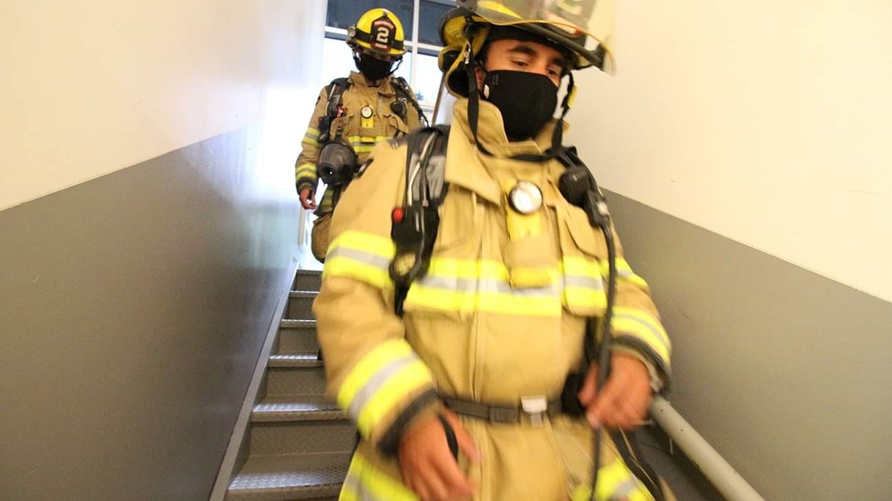 Des pompiers de Hudson gravissent 46 étages pour la dystrophie musculaire