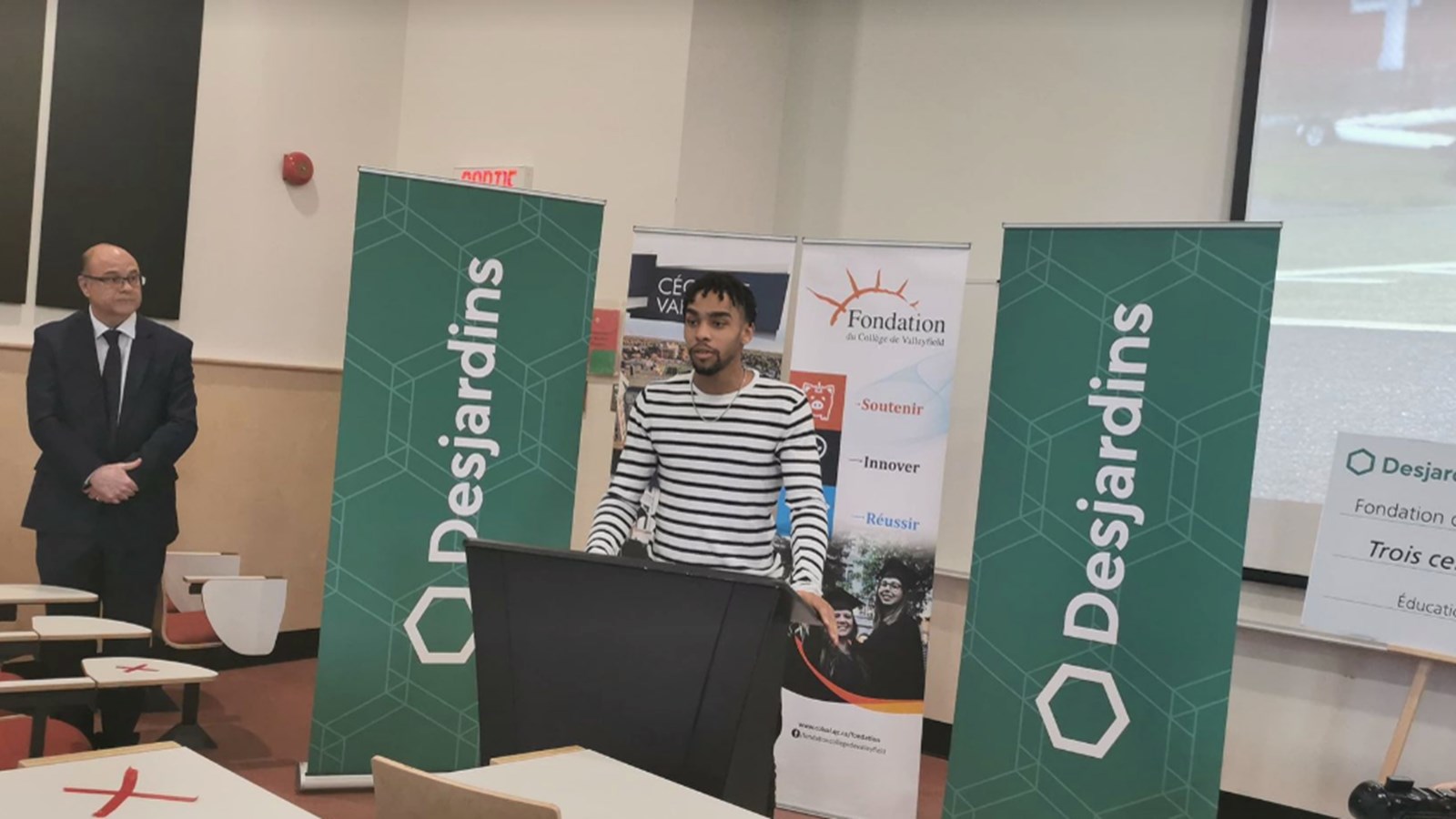 James-William Caron est le représentant des étudiants du Collège de Valleyfield au sein de l'AGÉCOV