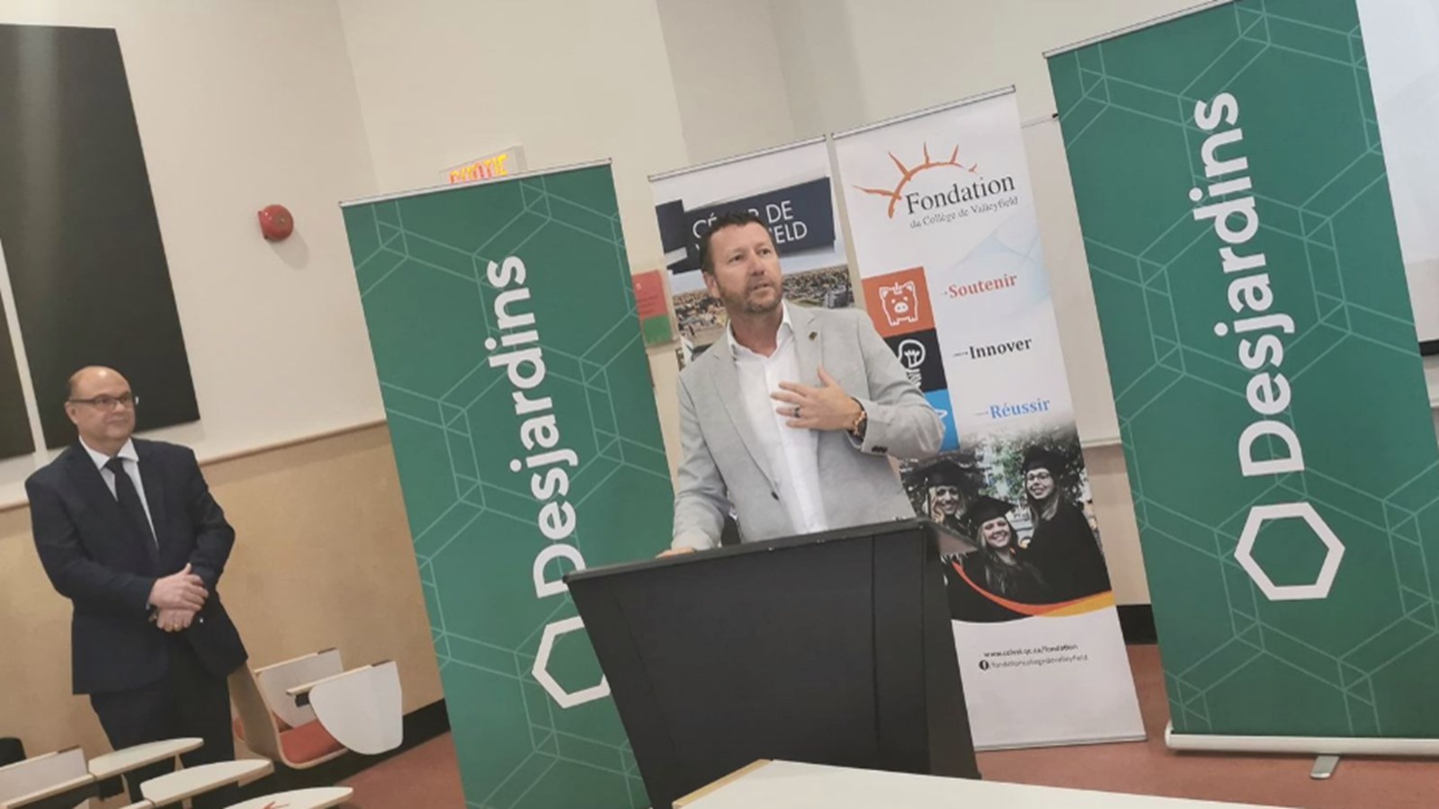 Desjardins remettra 355 000$ d’ici 2025 à la Fondation du Collège de Valleyfield