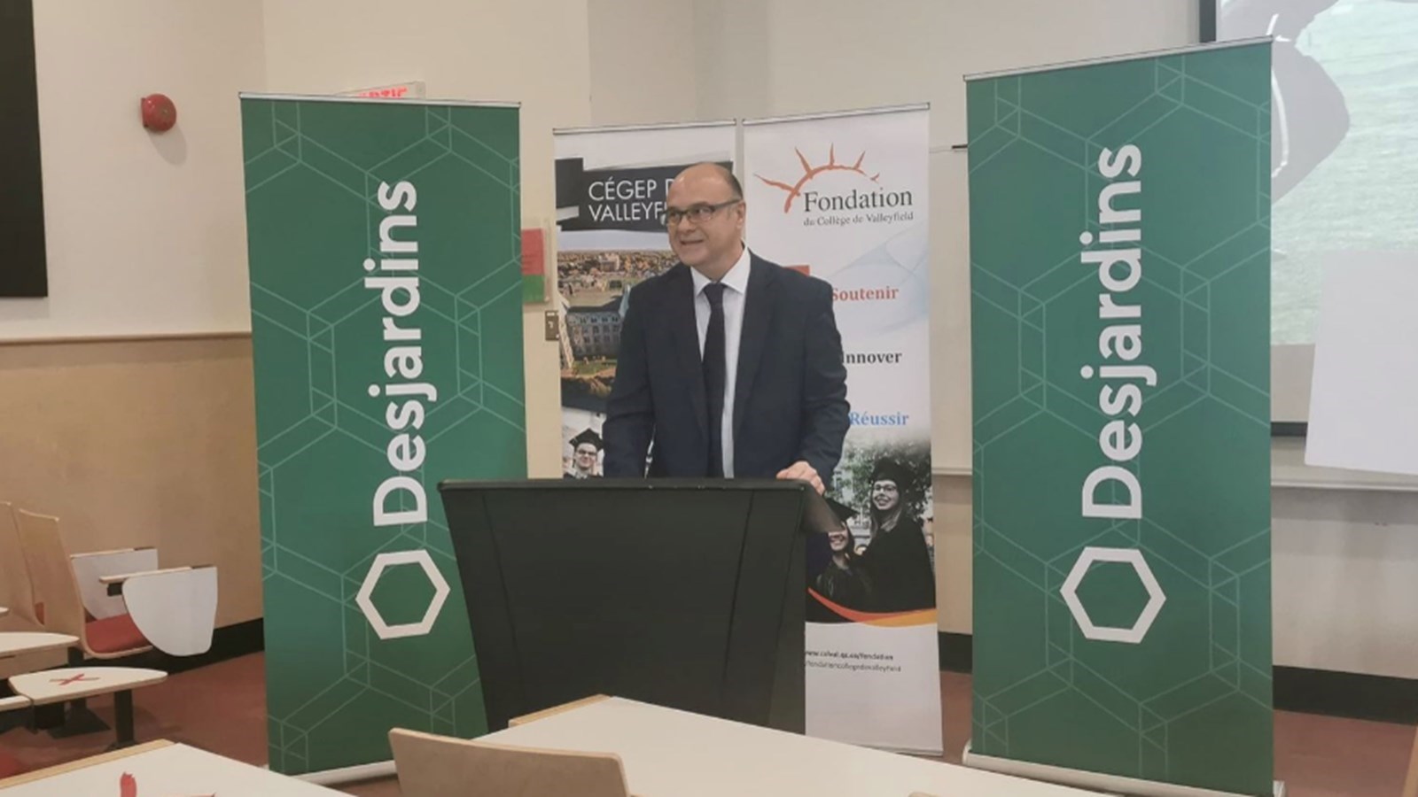 Yves Trottier, directeur général de la Fondation du Collège de Valleyfield