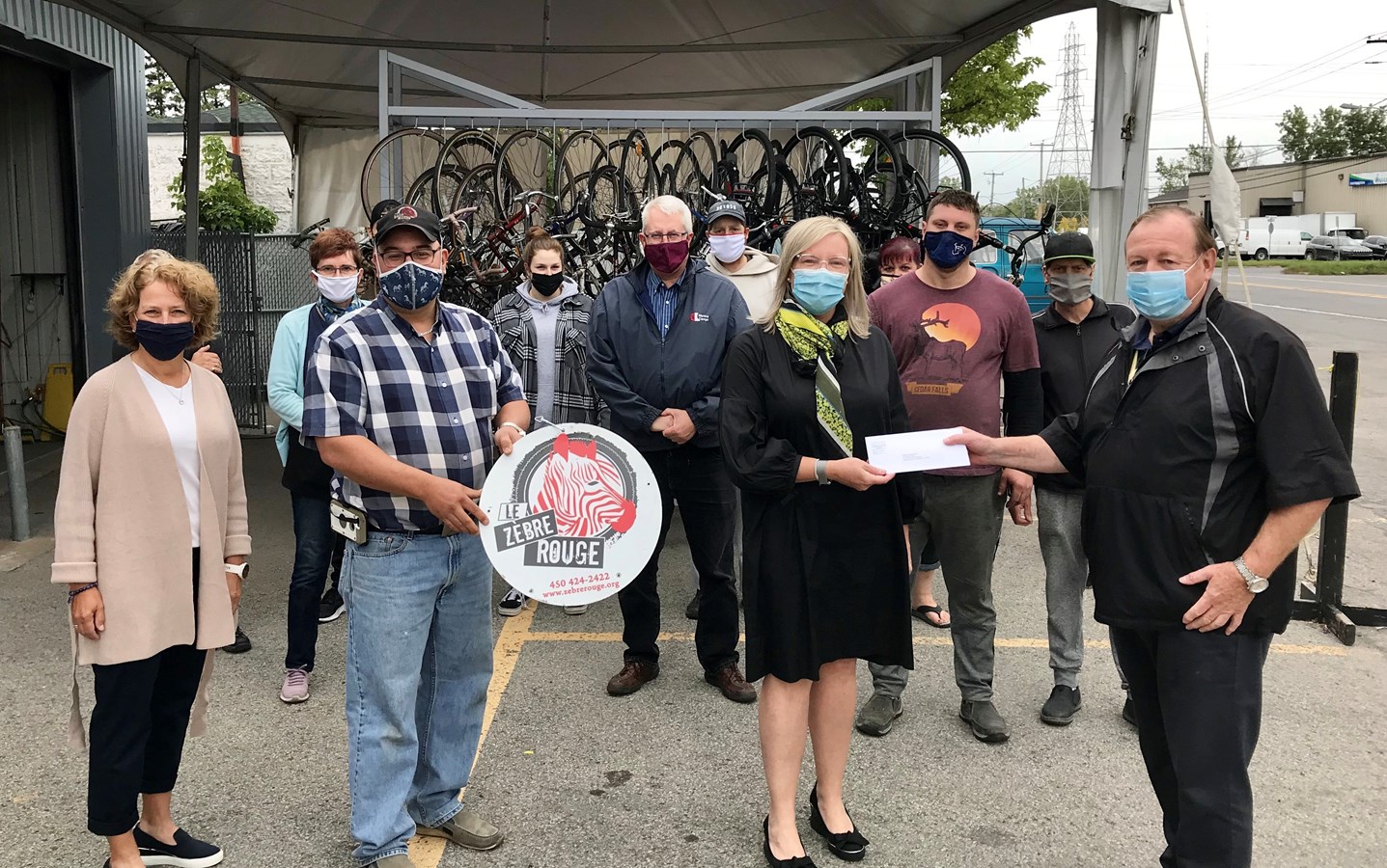 Ma bicyclette gratuite: la députée de Vaudreuil, salue l'engagement du Zèbre Rouge