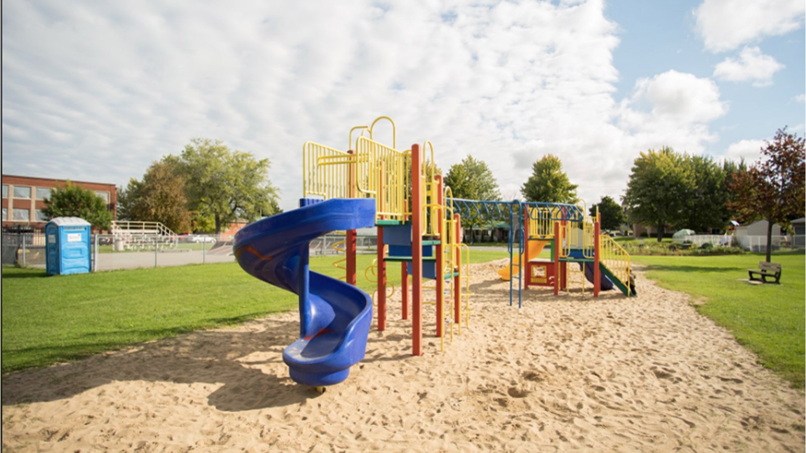 Parcs et modules de jeux ouverts à la Ville de Beauharnois malgré la zone rouge